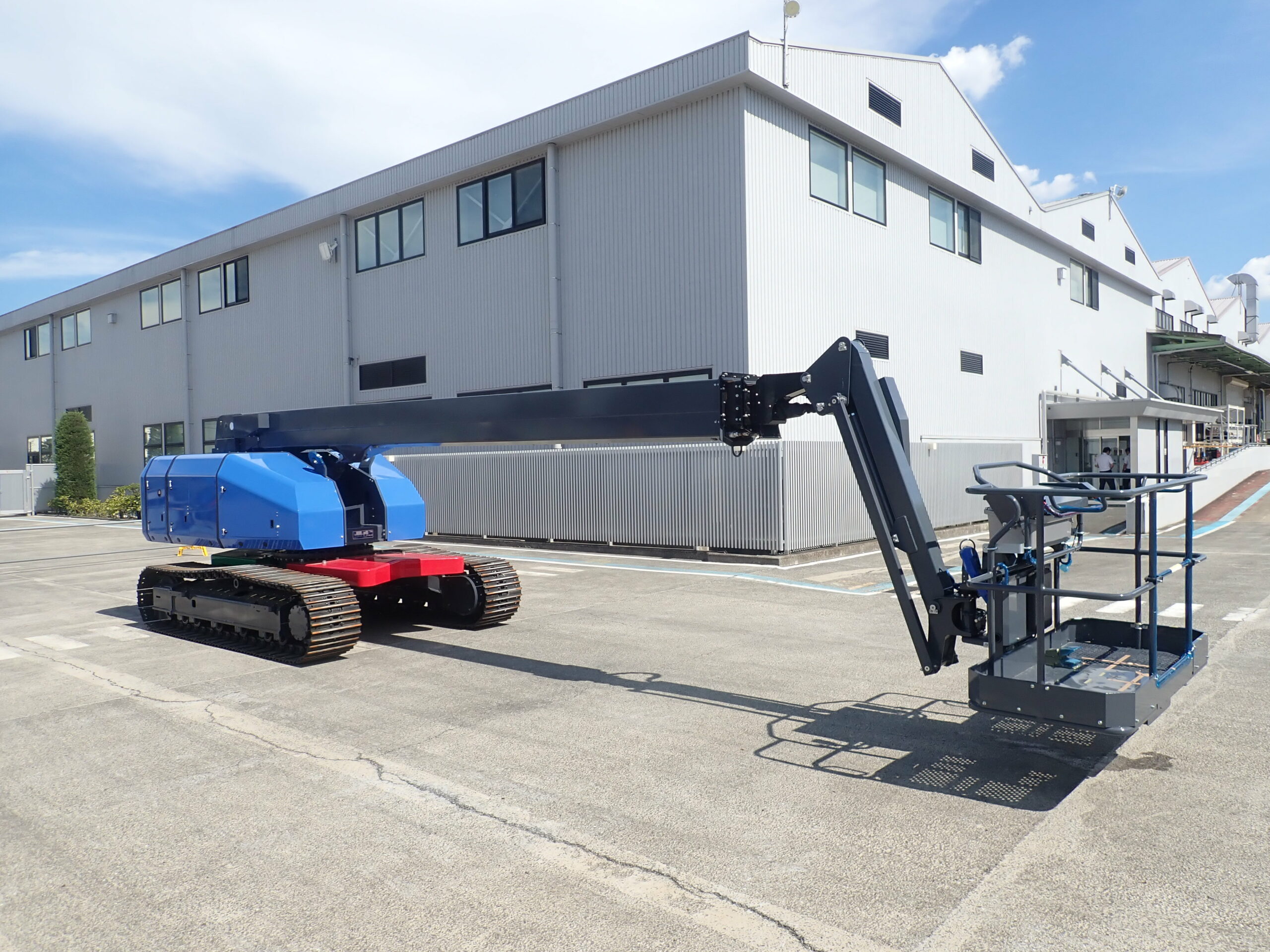 AICHI SR 21 CJM teleskopik bomlu platform